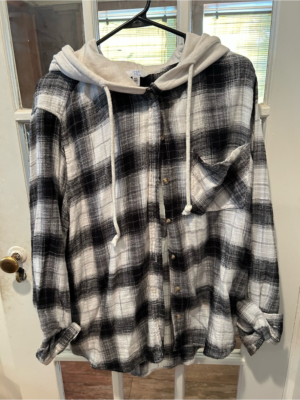 Black & White Plaid Hooded Flannel Shirt - women’s Casual Button-Up